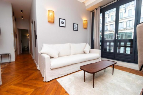 Apartment Center of Paris by Studio prestige